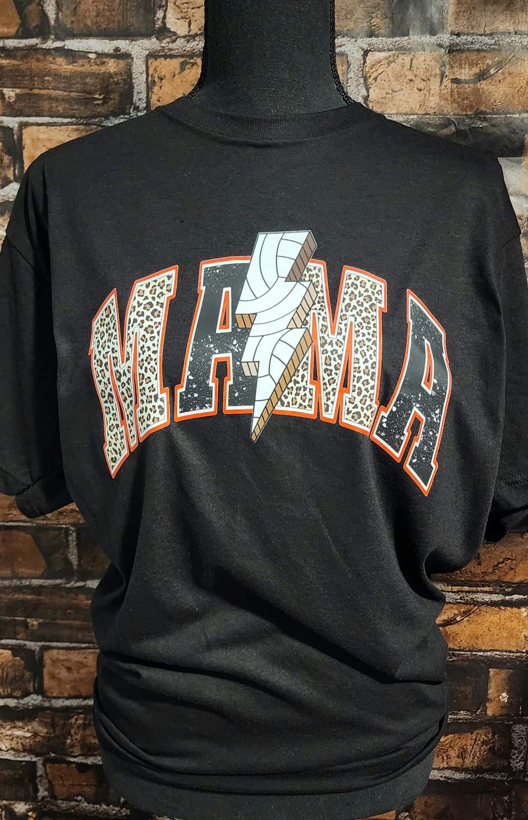 Mama Leopard Volleyball-SHIRT