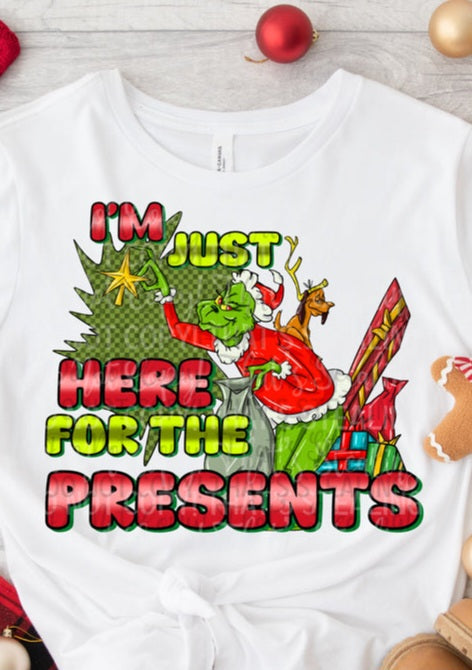 I'm Just Here For The Presents Green Man Style - SHIRT CAC.24