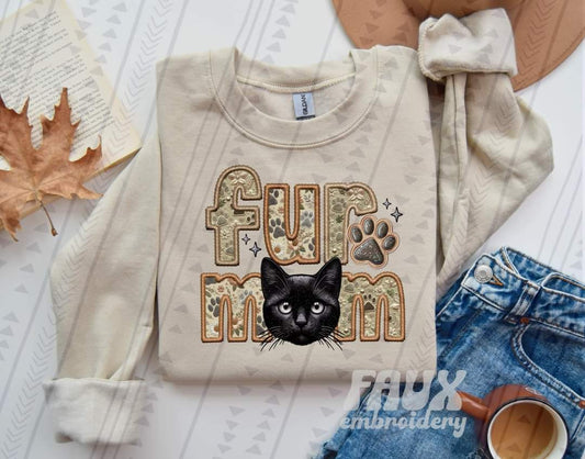 Fur Mom Black Cat-SHIRT