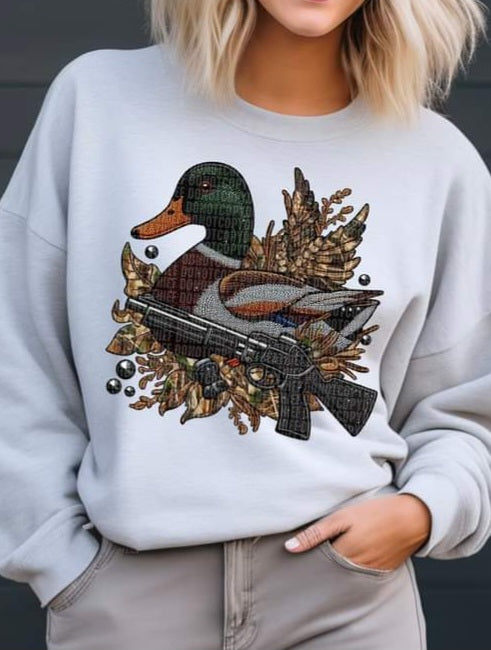 Duck & Riffle Hunting Faux Embroidery - SHIRT SDD